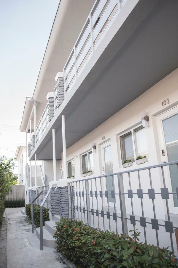 Sobe Lux Aparthotel Miami Beach Exterior photo